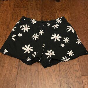 Daisy Print Justice Shorts